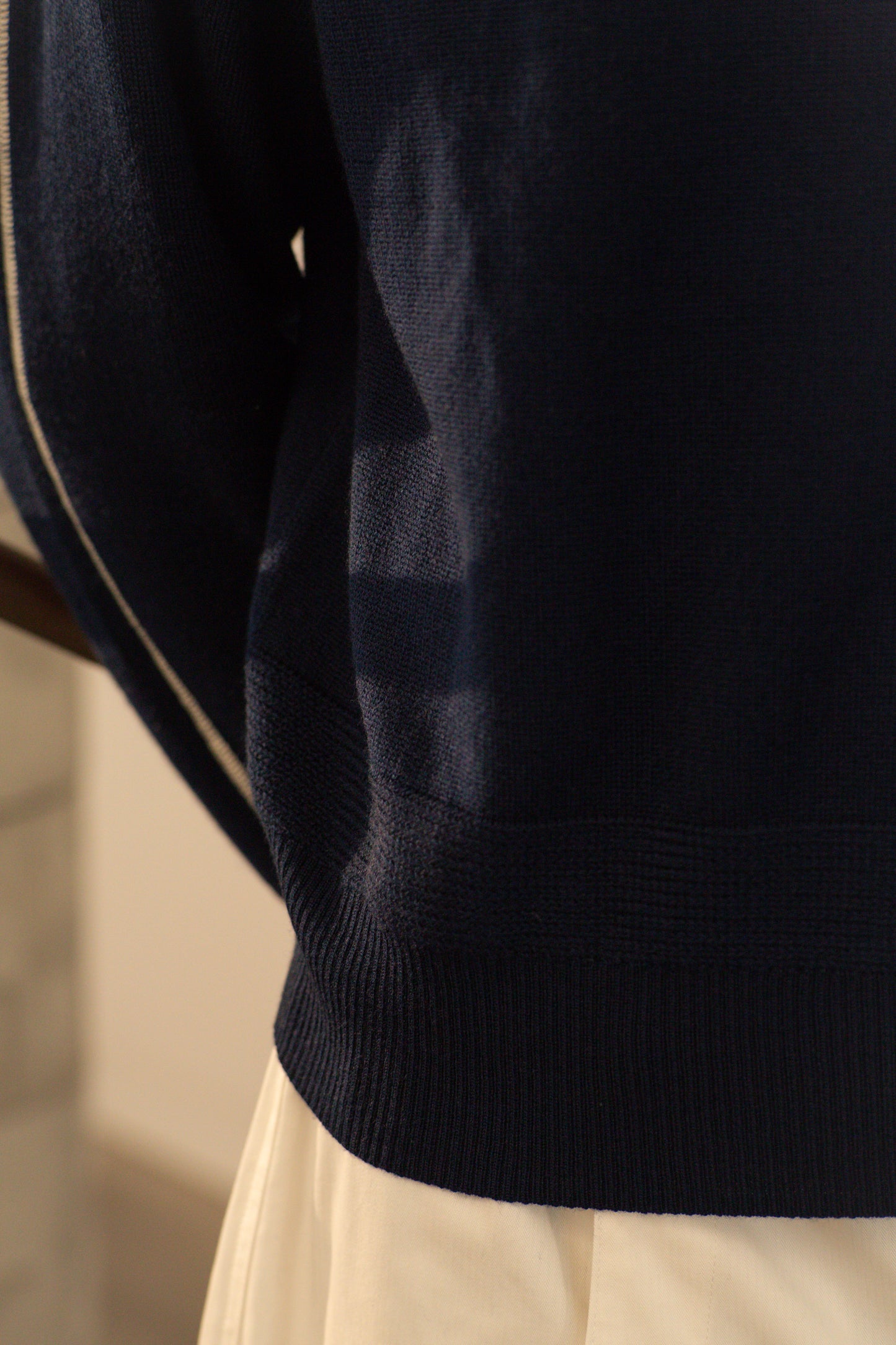 Merino Wool Navy Blue Contrast Pull over