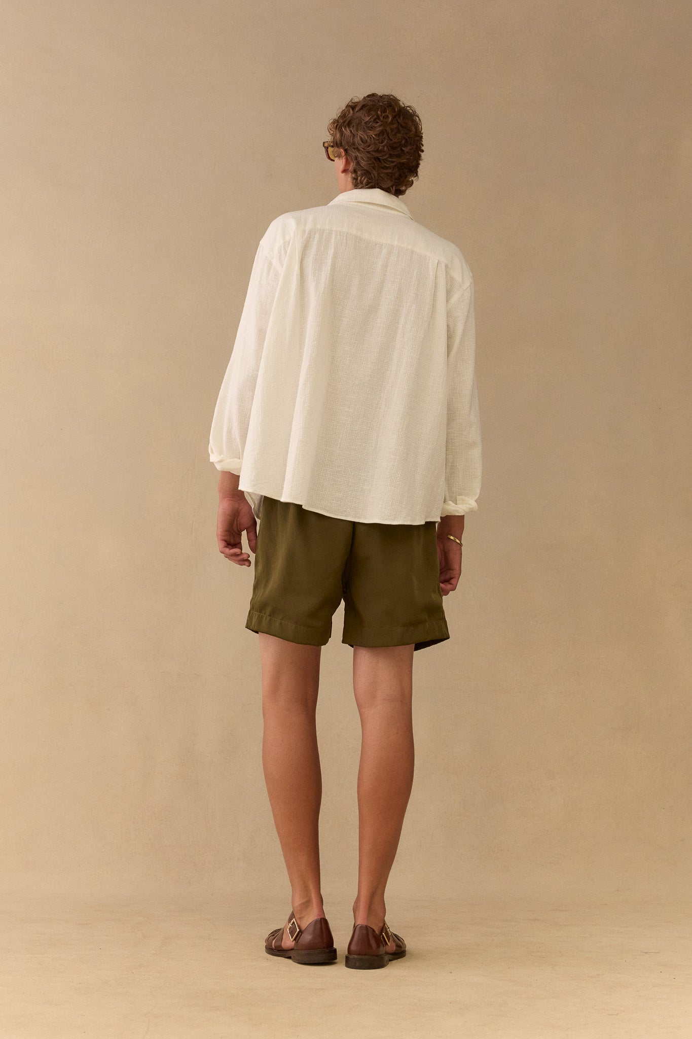 L/S Shirt In Textured Cream Cotton